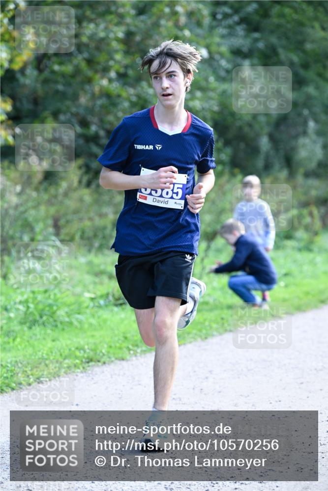 27.09.2026 - 35. Volkslauf durch das schöne Alstertal Dr. Thomas Lammeyer http://msf.ph/oto/10570256 27.09.2026 11:11:12 Laufen 5 meine-sportfotos.de