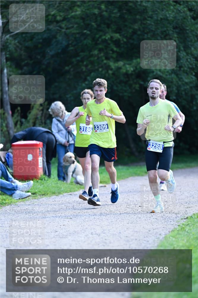 27.09.2026 - 35. Volkslauf durch das schöne Alstertal Dr. Thomas Lammeyer http://msf.ph/oto/10570268 27.09.2026 11:11:20 Laufen 3186, 3309, 13288 meine-sportfotos.de