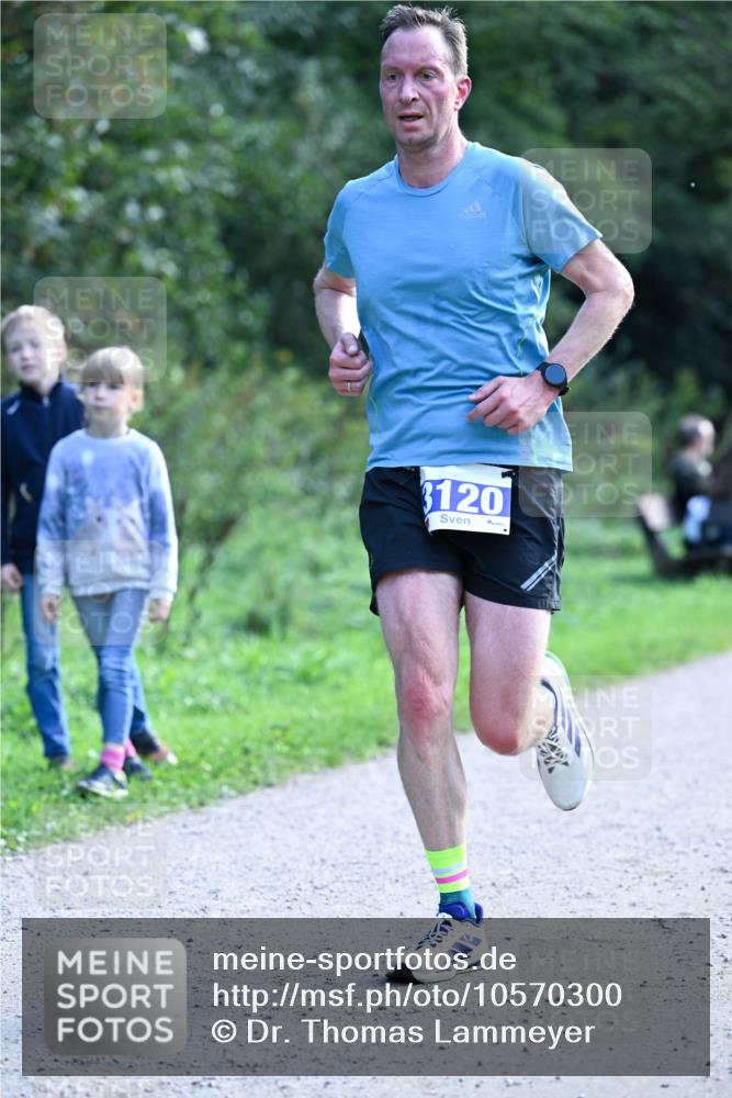 27.09.2026 - 35. Volkslauf durch das schöne Alstertal Dr. Thomas Lammeyer http://msf.ph/oto/10570300 27.09.2026 11:11:26 Laufen 3120 meine-sportfotos.de