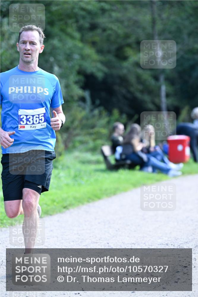 27.09.2026 - 35. Volkslauf durch das schöne Alstertal Dr. Thomas Lammeyer http://msf.ph/oto/10570327 27.09.2026 11:11:34 Laufen 3365, 1 meine-sportfotos.de