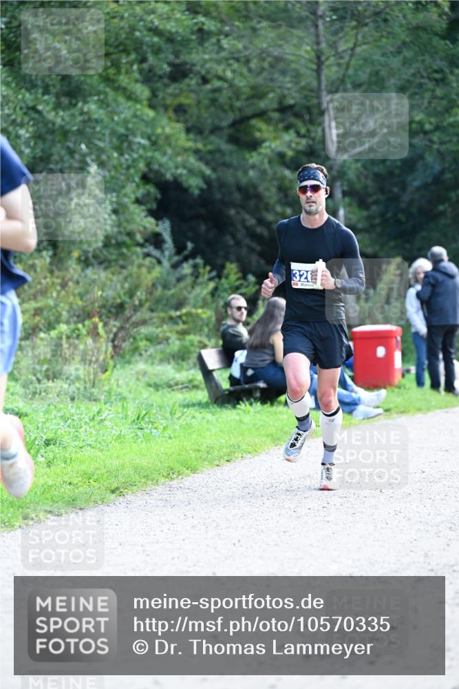 27.09.2026 - 35. Volkslauf durch das schöne Alstertal Dr. Thomas Lammeyer http://msf.ph/oto/10570335 27.09.2026 11:11:44 Laufen 320 meine-sportfotos.de