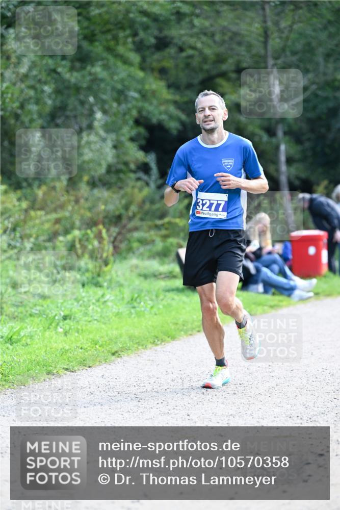 27.09.2026 - 35. Volkslauf durch das schöne Alstertal Dr. Thomas Lammeyer http://msf.ph/oto/10570358 27.09.2026 11:12:16 Laufen 3277 meine-sportfotos.de