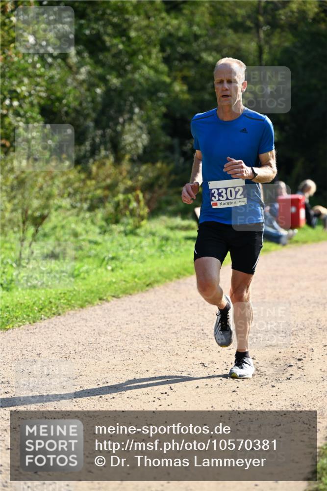 27.09.2026 - 35. Volkslauf durch das schöne Alstertal Dr. Thomas Lammeyer http://msf.ph/oto/10570381 27.09.2026 11:12:41 Laufen 3302 meine-sportfotos.de