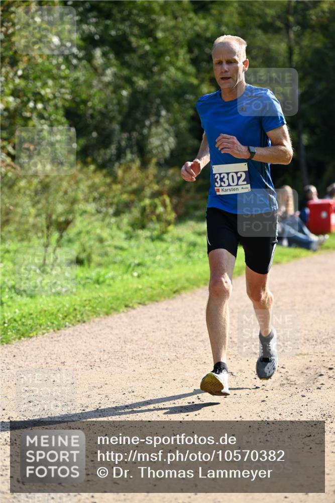 27.09.2026 - 35. Volkslauf durch das schöne Alstertal Dr. Thomas Lammeyer http://msf.ph/oto/10570382 27.09.2026 11:12:41 Laufen 3302 meine-sportfotos.de