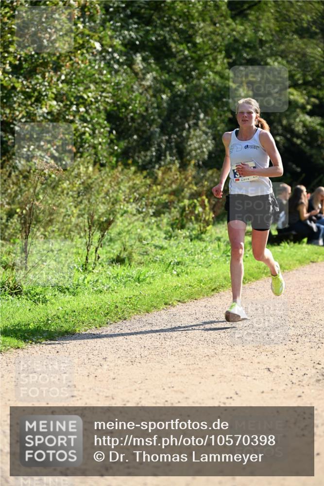 27.09.2026 - 35. Volkslauf durch das schöne Alstertal Dr. Thomas Lammeyer http://msf.ph/oto/10570398 27.09.2026 11:12:51 Laufen  meine-sportfotos.de
