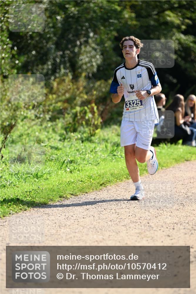 27.09.2026 - 35. Volkslauf durch das schöne Alstertal Dr. Thomas Lammeyer http://msf.ph/oto/10570412 27.09.2026 11:12:58 Laufen 3325 meine-sportfotos.de