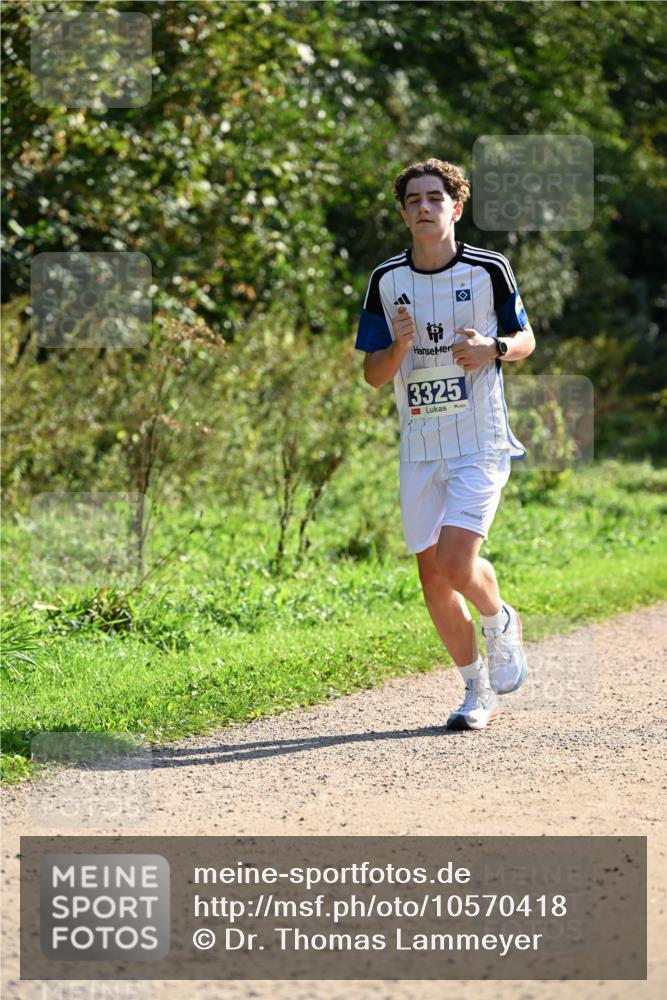 27.09.2026 - 35. Volkslauf durch das schöne Alstertal Dr. Thomas Lammeyer http://msf.ph/oto/10570418 27.09.2026 11:12:59 Laufen 3325 meine-sportfotos.de
