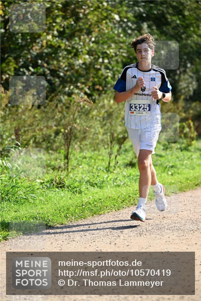27.09.2026 - 35. Volkslauf durch das schöne Alstertal Dr. Thomas Lammeyer http://msf.ph/oto/10570419 27.09.2026 11:12:59 Laufen 1, 3325 meine-sportfotos.de