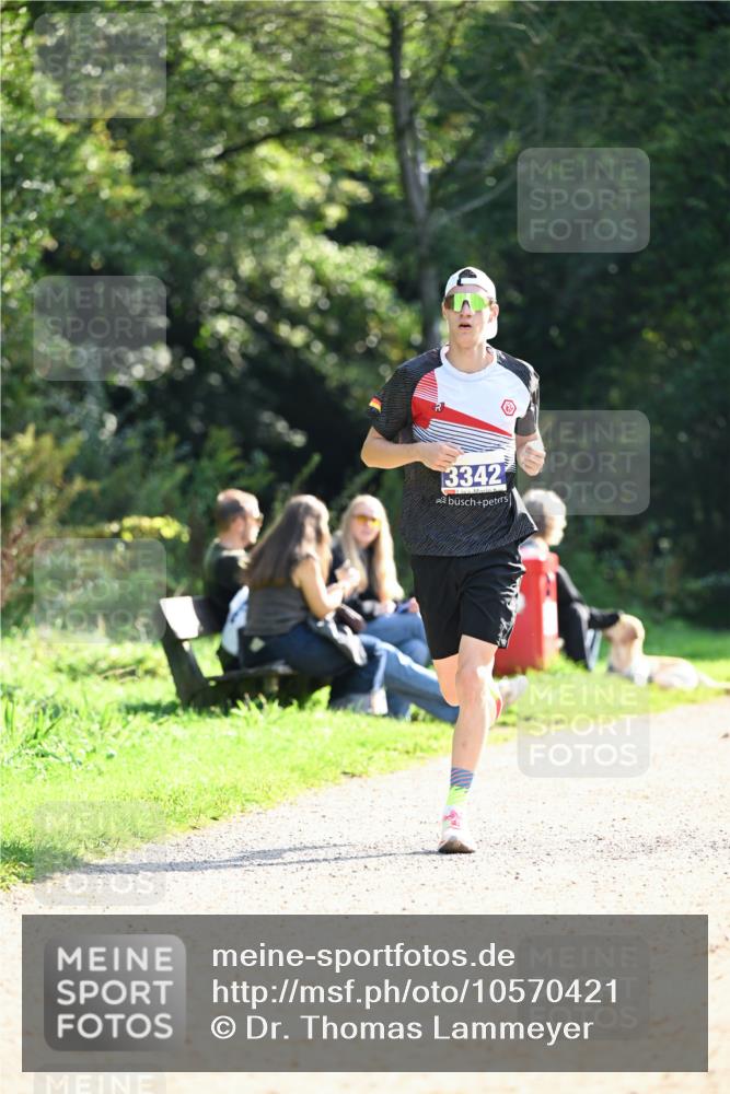 27.09.2026 - 35. Volkslauf durch das schöne Alstertal Dr. Thomas Lammeyer http://msf.ph/oto/10570421 27.09.2026 11:13:03 Laufen 3342 meine-sportfotos.de