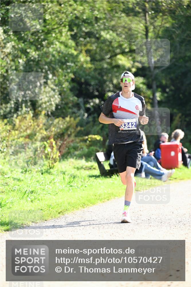 27.09.2026 - 35. Volkslauf durch das schöne Alstertal Dr. Thomas Lammeyer http://msf.ph/oto/10570427 27.09.2026 11:13:04 Laufen 3342 meine-sportfotos.de