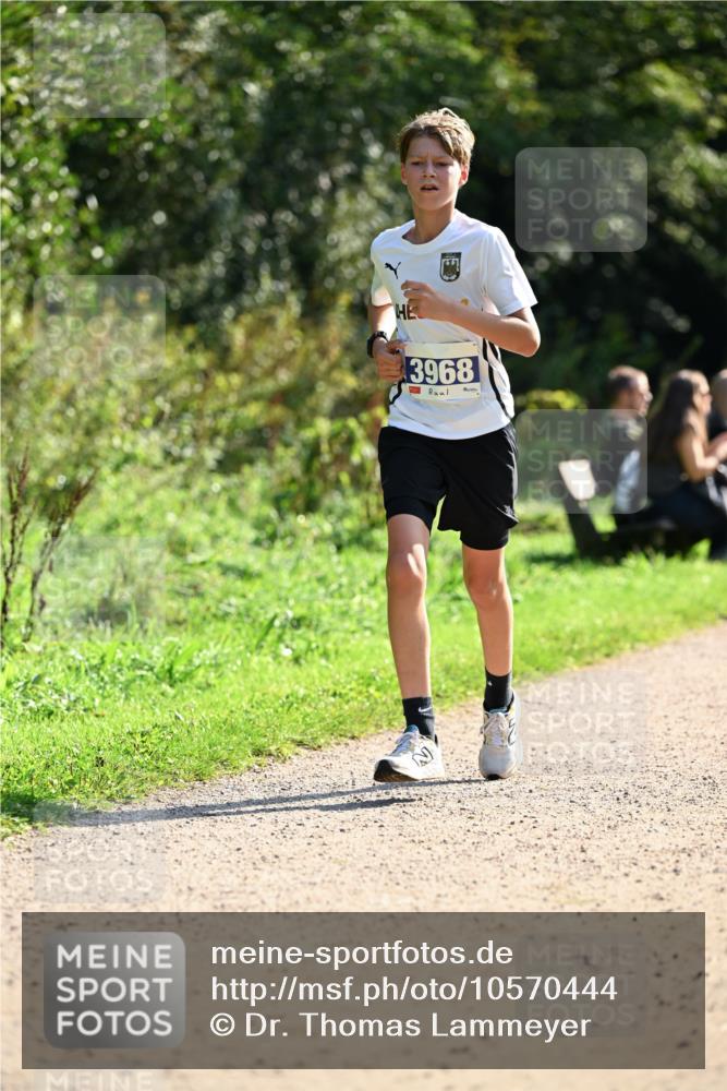 27.09.2026 - 35. Volkslauf durch das schöne Alstertal Dr. Thomas Lammeyer http://msf.ph/oto/10570444 27.09.2026 11:13:20 Laufen 3968 meine-sportfotos.de