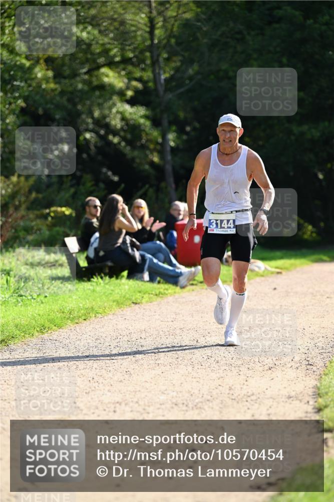 27.09.2026 - 35. Volkslauf durch das schöne Alstertal Dr. Thomas Lammeyer http://msf.ph/oto/10570454 27.09.2026 11:13:23 Laufen 3144 meine-sportfotos.de