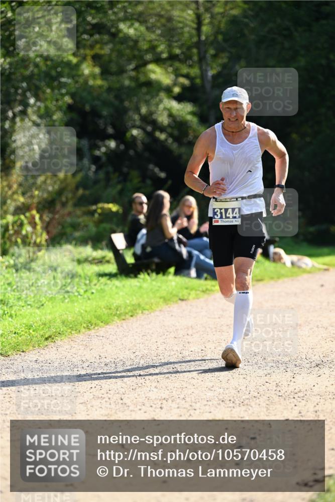 27.09.2026 - 35. Volkslauf durch das schöne Alstertal Dr. Thomas Lammeyer http://msf.ph/oto/10570458 27.09.2026 11:13:23 Laufen 3144 meine-sportfotos.de