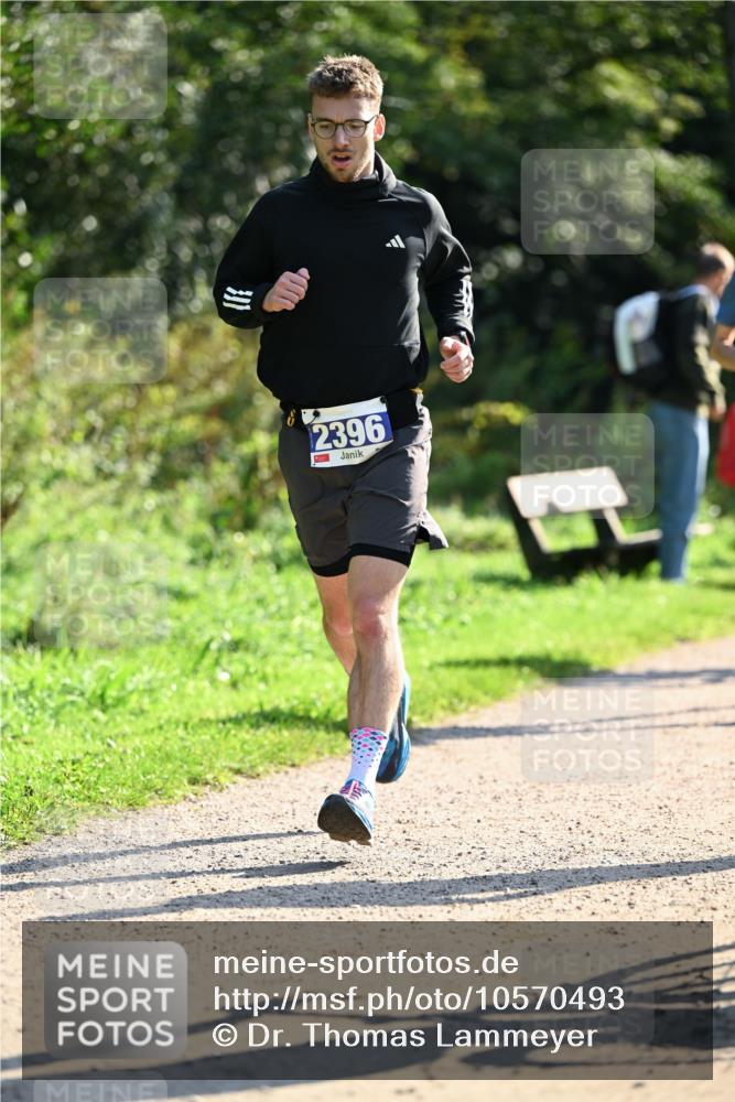27.09.2026 - 35. Volkslauf durch das schöne Alstertal Dr. Thomas Lammeyer http://msf.ph/oto/10570493 27.09.2026 11:13:48 Laufen 2396 meine-sportfotos.de