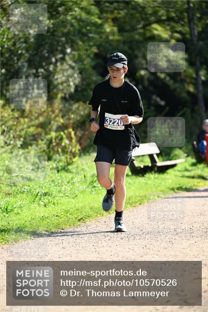27.09.2026 - 35. Volkslauf durch das schöne Alstertal Dr. Thomas Lammeyer http://msf.ph/oto/10570526 27.09.2026 11:13:54 Laufen 3220 meine-sportfotos.de