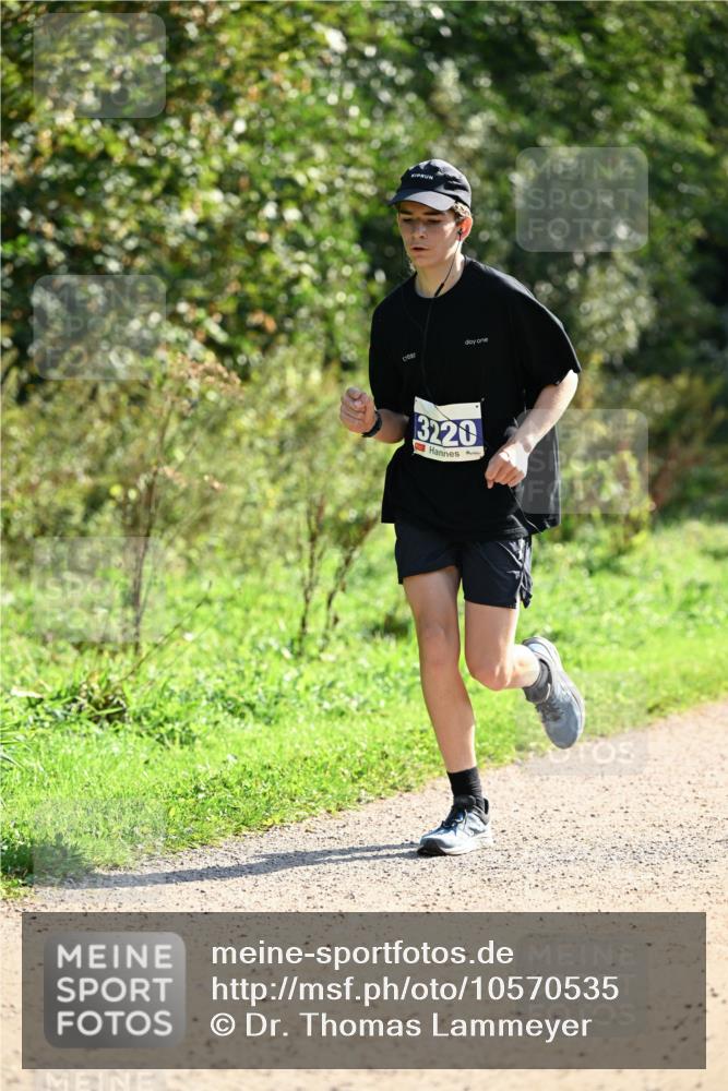 27.09.2026 - 35. Volkslauf durch das schöne Alstertal Dr. Thomas Lammeyer http://msf.ph/oto/10570535 27.09.2026 11:13:55 Laufen 3220 meine-sportfotos.de
