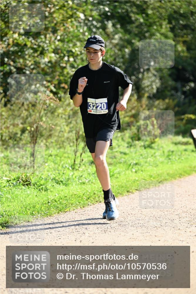 27.09.2026 - 35. Volkslauf durch das schöne Alstertal Dr. Thomas Lammeyer http://msf.ph/oto/10570536 27.09.2026 11:13:56 Laufen 3220 meine-sportfotos.de