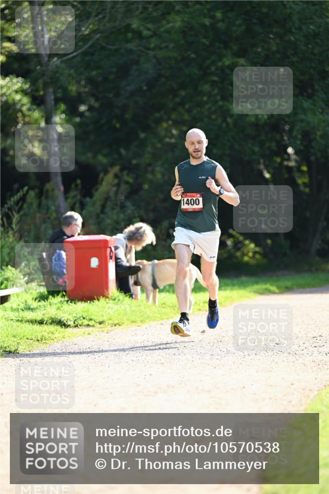 27.09.2026 - 35. Volkslauf durch das schöne Alstertal Dr. Thomas Lammeyer http://msf.ph/oto/10570538 27.09.2026 11:14:06 Laufen 1400 meine-sportfotos.de