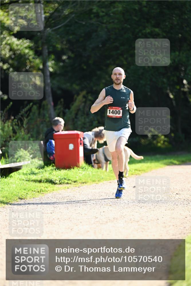 27.09.2026 - 35. Volkslauf durch das schöne Alstertal Dr. Thomas Lammeyer http://msf.ph/oto/10570540 27.09.2026 11:14:06 Laufen 1400 meine-sportfotos.de