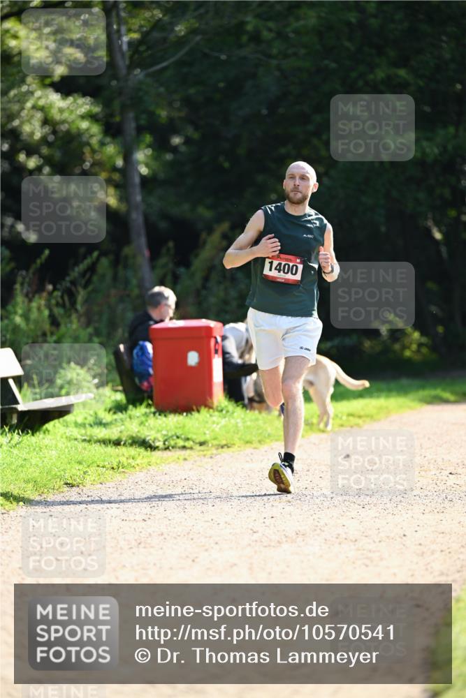 27.09.2026 - 35. Volkslauf durch das schöne Alstertal Dr. Thomas Lammeyer http://msf.ph/oto/10570541 27.09.2026 11:14:06 Laufen 1400 meine-sportfotos.de