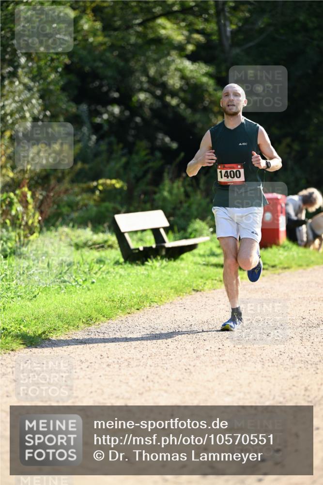 27.09.2026 - 35. Volkslauf durch das schöne Alstertal Dr. Thomas Lammeyer http://msf.ph/oto/10570551 27.09.2026 11:14:07 Laufen 1400 meine-sportfotos.de