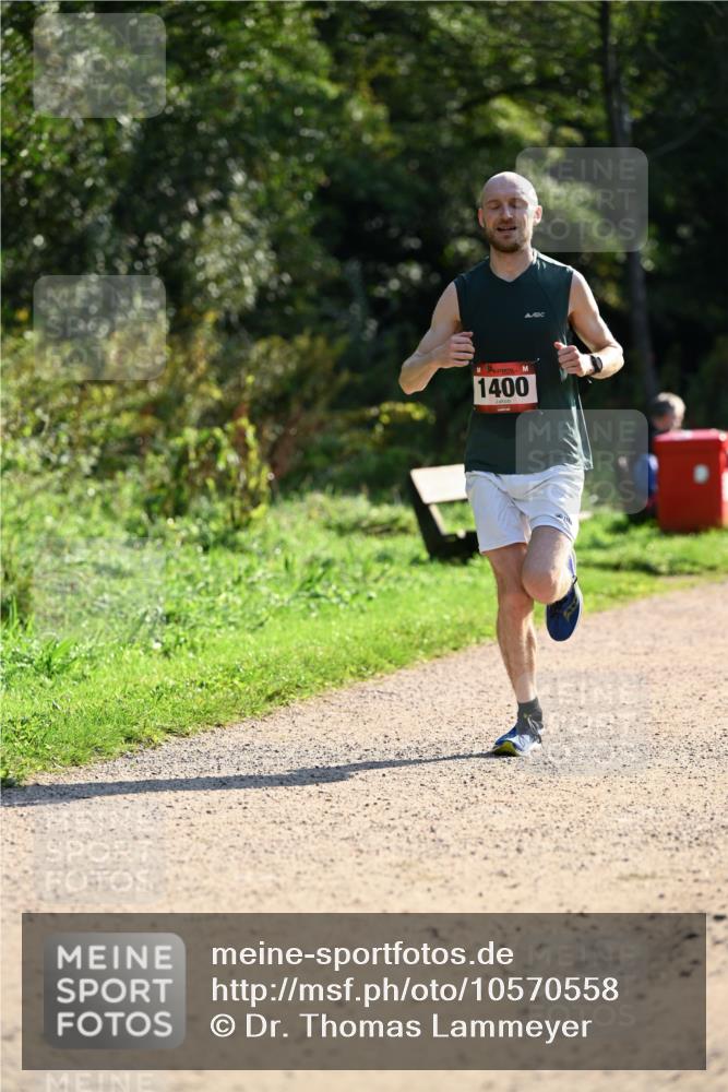 27.09.2026 - 35. Volkslauf durch das schöne Alstertal Dr. Thomas Lammeyer http://msf.ph/oto/10570558 27.09.2026 11:14:08 Laufen 1400 meine-sportfotos.de
