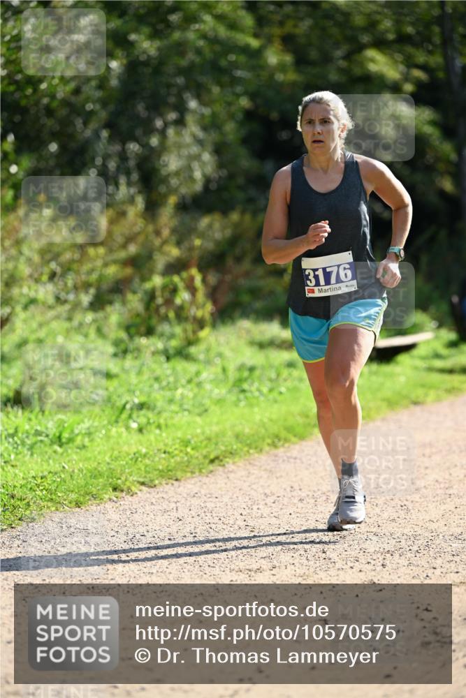 27.09.2026 - 35. Volkslauf durch das schöne Alstertal Dr. Thomas Lammeyer http://msf.ph/oto/10570575 27.09.2026 11:14:14 Laufen 3176 meine-sportfotos.de