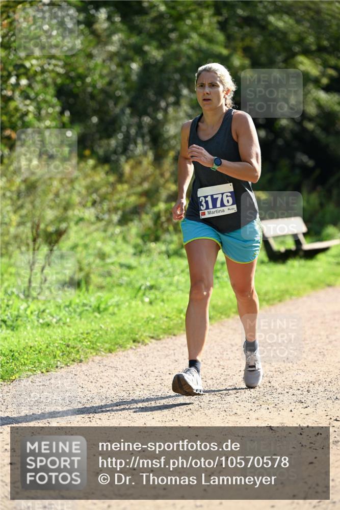 27.09.2026 - 35. Volkslauf durch das schöne Alstertal Dr. Thomas Lammeyer http://msf.ph/oto/10570578 27.09.2026 11:14:14 Laufen 3176 meine-sportfotos.de