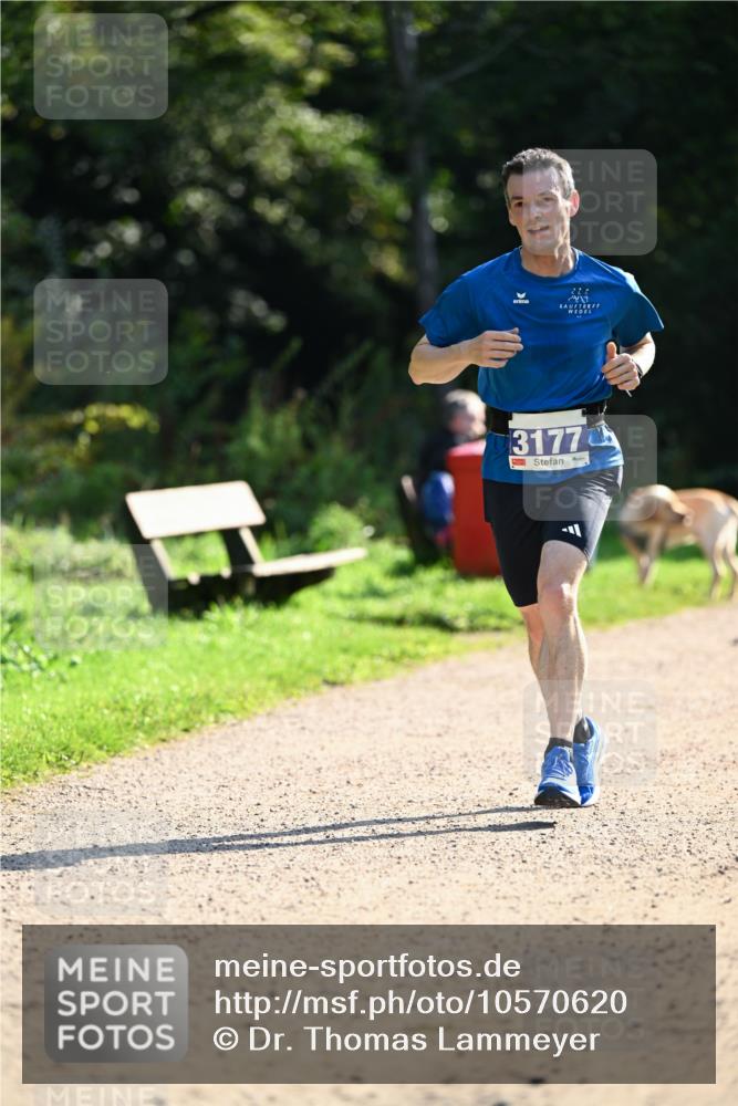 27.09.2026 - 35. Volkslauf durch das schöne Alstertal Dr. Thomas Lammeyer http://msf.ph/oto/10570620 27.09.2026 11:14:28 Laufen 3177 meine-sportfotos.de
