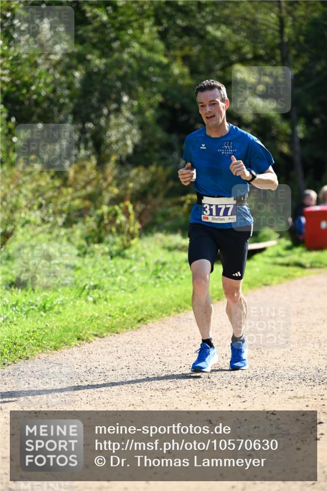 27.09.2026 - 35. Volkslauf durch das schöne Alstertal Dr. Thomas Lammeyer http://msf.ph/oto/10570630 27.09.2026 11:14:29 Laufen 3177 meine-sportfotos.de