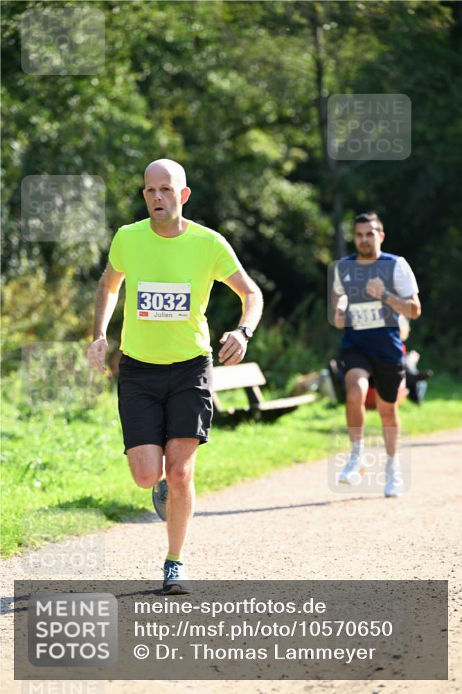 27.09.2026 - 35. Volkslauf durch das schöne Alstertal Dr. Thomas Lammeyer http://msf.ph/oto/10570650 27.09.2026 11:14:39 Laufen 3032, 3391 meine-sportfotos.de