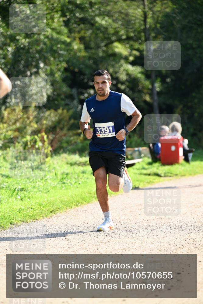 27.09.2026 - 35. Volkslauf durch das schöne Alstertal Dr. Thomas Lammeyer http://msf.ph/oto/10570655 27.09.2026 11:14:40 Laufen 3391 meine-sportfotos.de