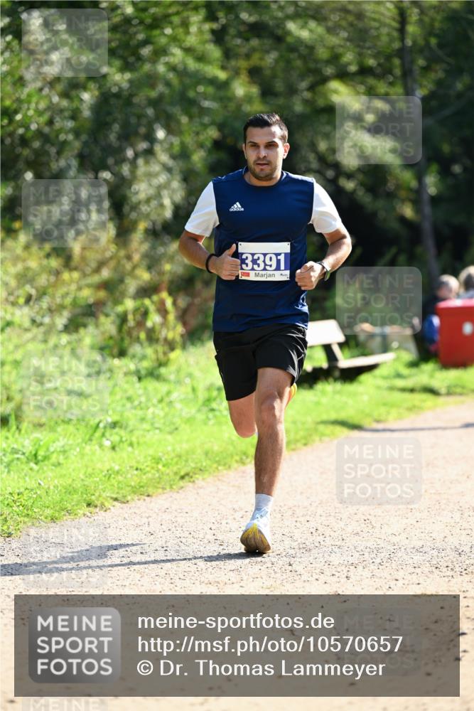 27.09.2026 - 35. Volkslauf durch das schöne Alstertal Dr. Thomas Lammeyer http://msf.ph/oto/10570657 27.09.2026 11:14:40 Laufen 3391 meine-sportfotos.de
