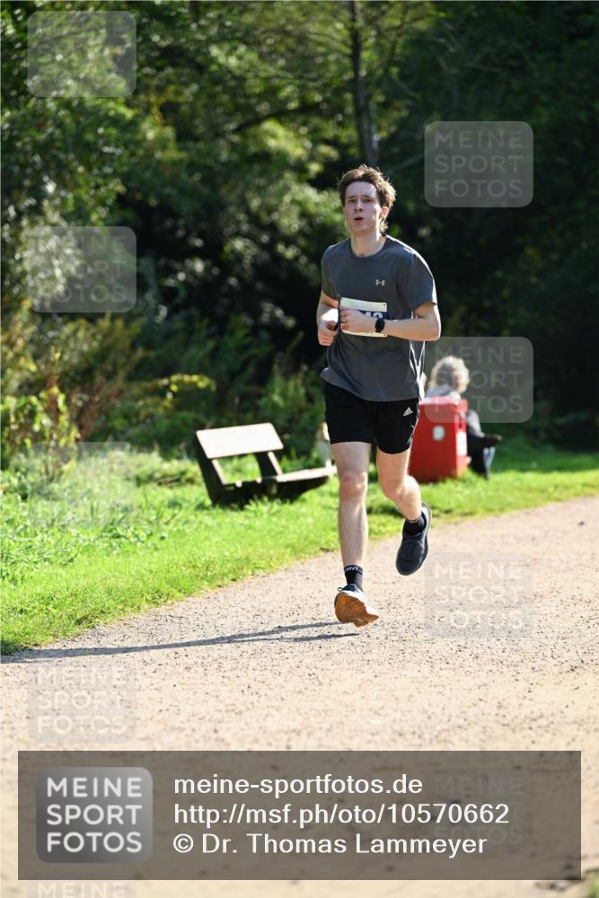 27.09.2026 - 35. Volkslauf durch das schöne Alstertal Dr. Thomas Lammeyer http://msf.ph/oto/10570662 27.09.2026 11:14:42 Laufen  meine-sportfotos.de