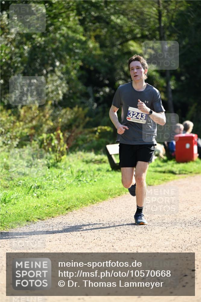 27.09.2026 - 35. Volkslauf durch das schöne Alstertal Dr. Thomas Lammeyer http://msf.ph/oto/10570668 27.09.2026 11:14:42 Laufen 3243, 22 meine-sportfotos.de