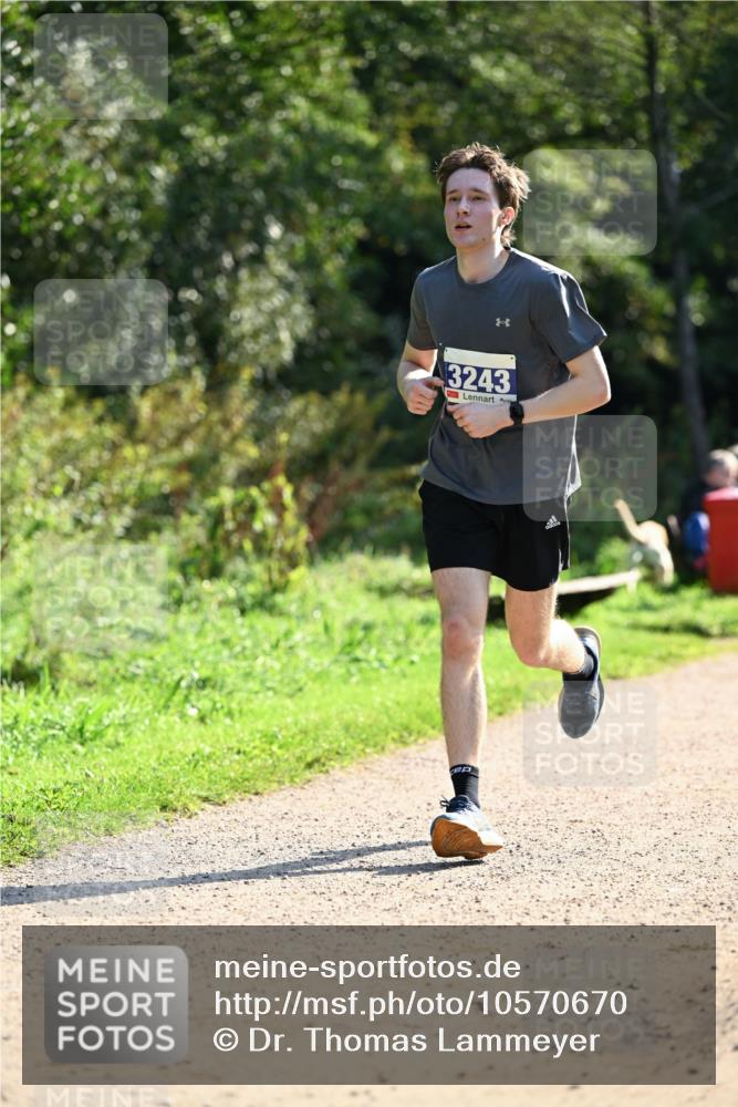 27.09.2026 - 35. Volkslauf durch das schöne Alstertal Dr. Thomas Lammeyer http://msf.ph/oto/10570670 27.09.2026 11:14:43 Laufen 3243 meine-sportfotos.de