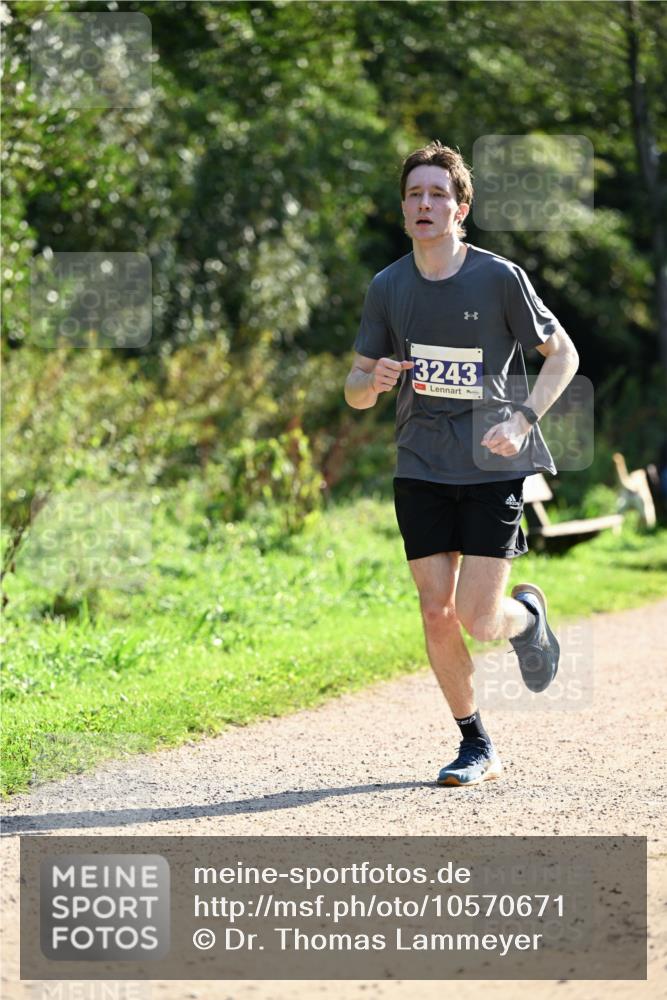 27.09.2026 - 35. Volkslauf durch das schöne Alstertal Dr. Thomas Lammeyer http://msf.ph/oto/10570671 27.09.2026 11:14:43 Laufen 3243 meine-sportfotos.de