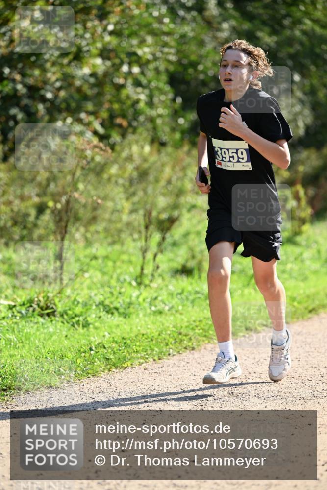 27.09.2026 - 35. Volkslauf durch das schöne Alstertal Dr. Thomas Lammeyer http://msf.ph/oto/10570693 27.09.2026 11:15:06 Laufen 3959 meine-sportfotos.de