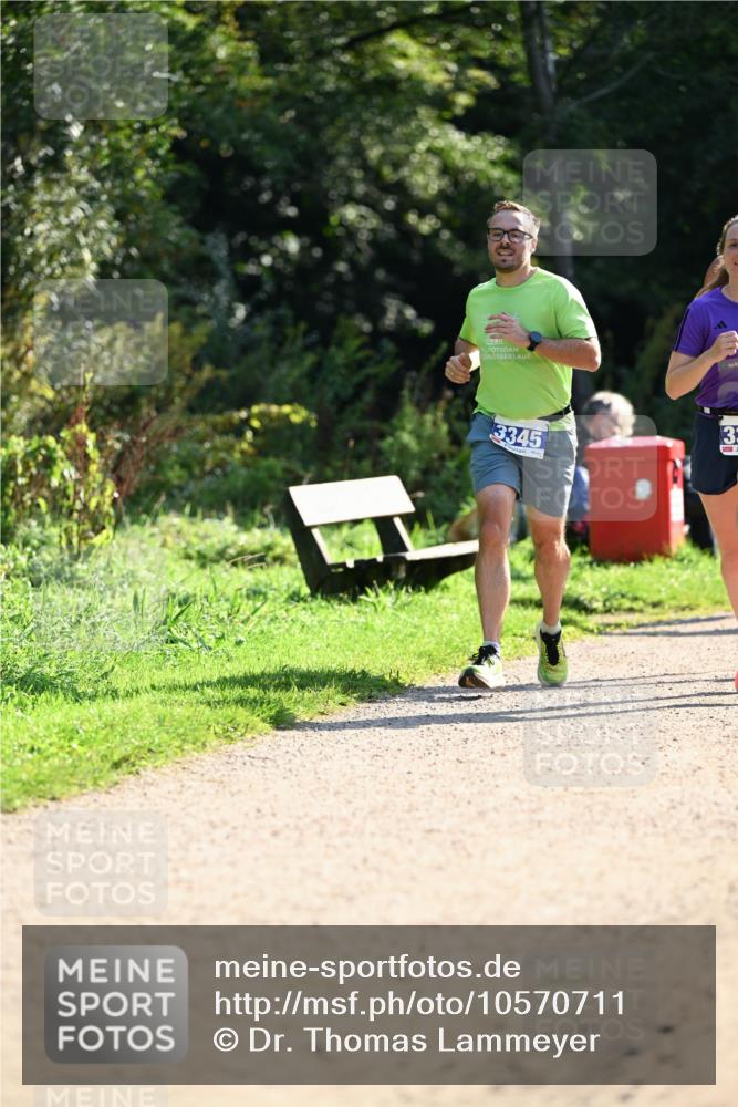 27.09.2026 - 35. Volkslauf durch das schöne Alstertal Dr. Thomas Lammeyer http://msf.ph/oto/10570711 27.09.2026 11:15:18 Laufen 3345, 3 meine-sportfotos.de