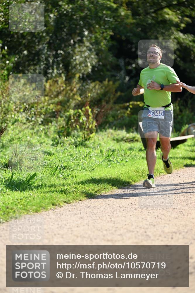 27.09.2026 - 35. Volkslauf durch das schöne Alstertal Dr. Thomas Lammeyer http://msf.ph/oto/10570719 27.09.2026 11:15:19 Laufen 30, 3345 meine-sportfotos.de