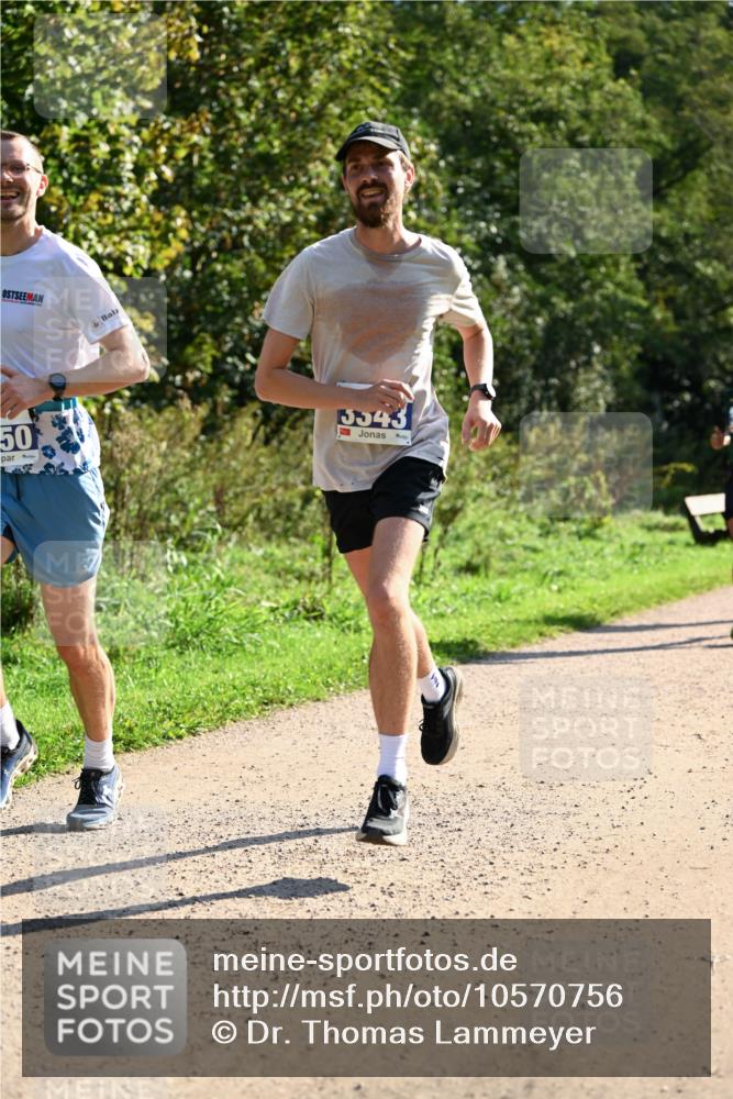 27.09.2026 - 35. Volkslauf durch das schöne Alstertal Dr. Thomas Lammeyer http://msf.ph/oto/10570756 27.09.2026 11:15:24 Laufen 50, 5543 meine-sportfotos.de