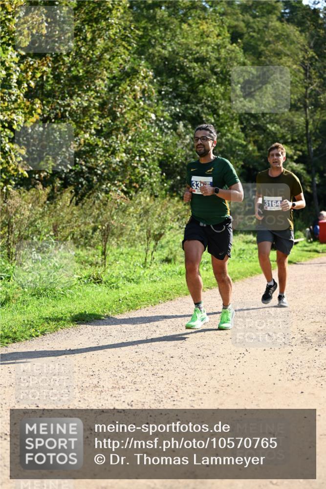 27.09.2026 - 35. Volkslauf durch das schöne Alstertal Dr. Thomas Lammeyer http://msf.ph/oto/10570765 27.09.2026 11:15:25 Laufen 33, 3164 meine-sportfotos.de