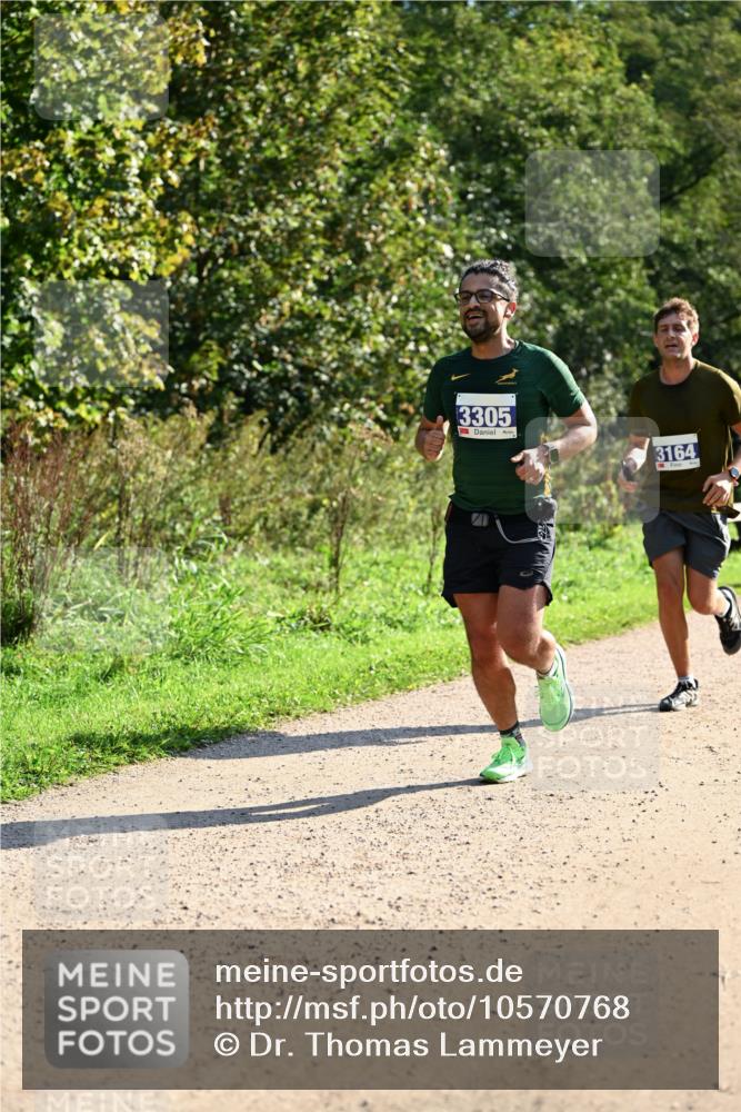 27.09.2026 - 35. Volkslauf durch das schöne Alstertal Dr. Thomas Lammeyer http://msf.ph/oto/10570768 27.09.2026 11:15:25 Laufen 3305, 3164 meine-sportfotos.de
