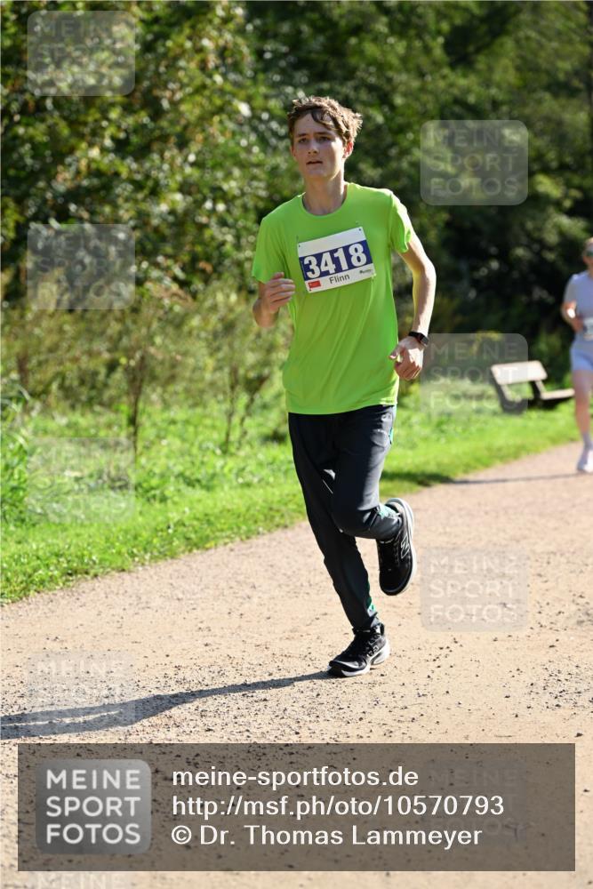 27.09.2026 - 35. Volkslauf durch das schöne Alstertal Dr. Thomas Lammeyer http://msf.ph/oto/10570793 27.09.2026 11:15:30 Laufen 3418 meine-sportfotos.de