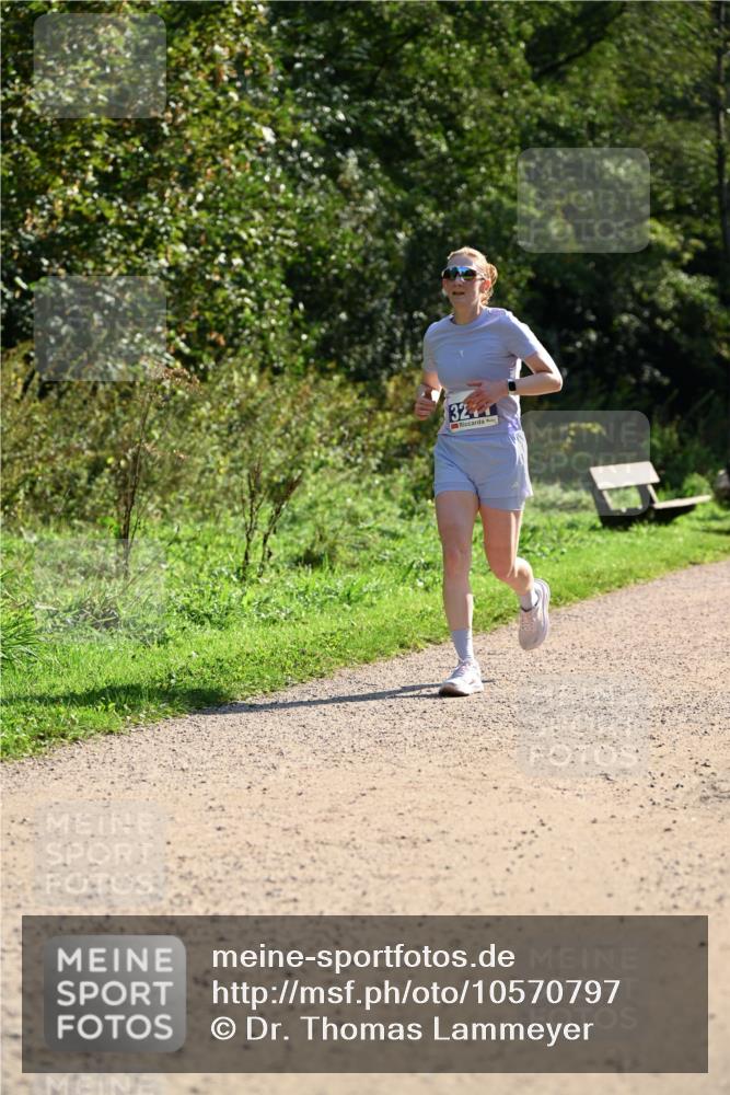 27.09.2026 - 35. Volkslauf durch das schöne Alstertal Dr. Thomas Lammeyer http://msf.ph/oto/10570797 27.09.2026 11:15:32 Laufen 32 meine-sportfotos.de