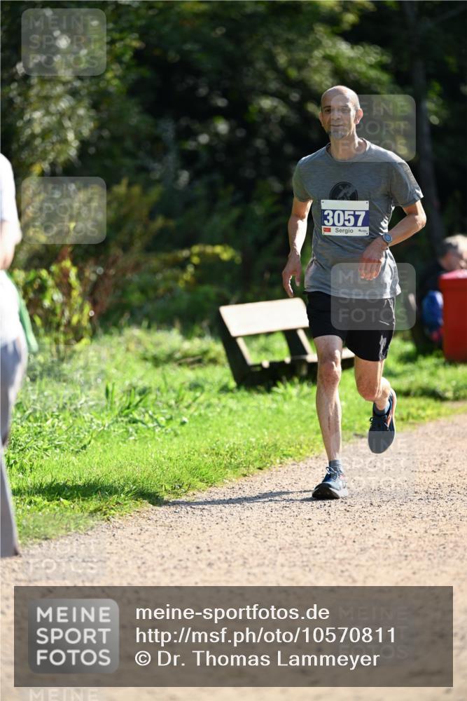 27.09.2026 - 35. Volkslauf durch das schöne Alstertal Dr. Thomas Lammeyer http://msf.ph/oto/10570811 27.09.2026 11:15:46 Laufen 3057 meine-sportfotos.de
