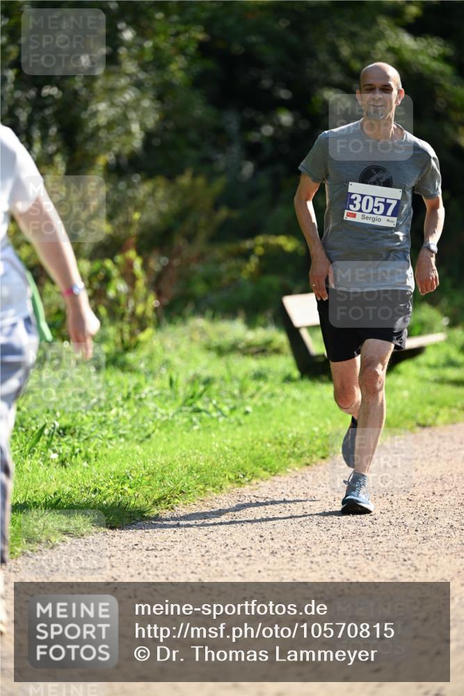 27.09.2026 - 35. Volkslauf durch das schöne Alstertal Dr. Thomas Lammeyer http://msf.ph/oto/10570815 27.09.2026 11:15:46 Laufen 3057 meine-sportfotos.de