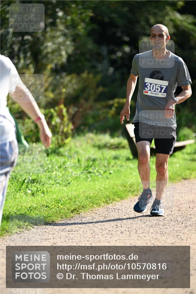 27.09.2026 - 35. Volkslauf durch das schöne Alstertal Dr. Thomas Lammeyer http://msf.ph/oto/10570816 27.09.2026 11:15:46 Laufen 3057 meine-sportfotos.de