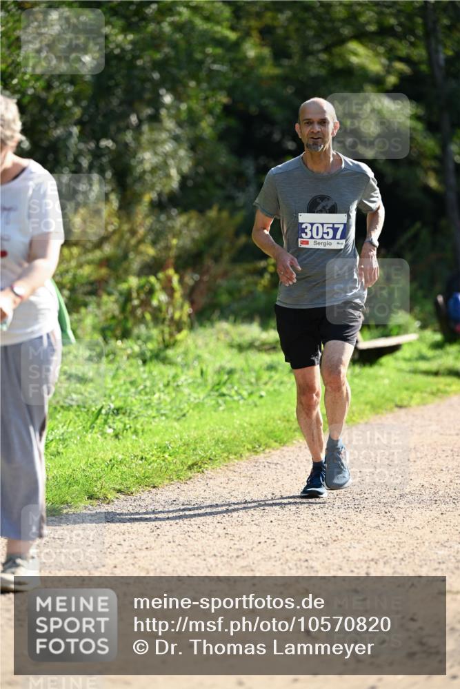 27.09.2026 - 35. Volkslauf durch das schöne Alstertal Dr. Thomas Lammeyer http://msf.ph/oto/10570820 27.09.2026 11:15:47 Laufen 3057 meine-sportfotos.de