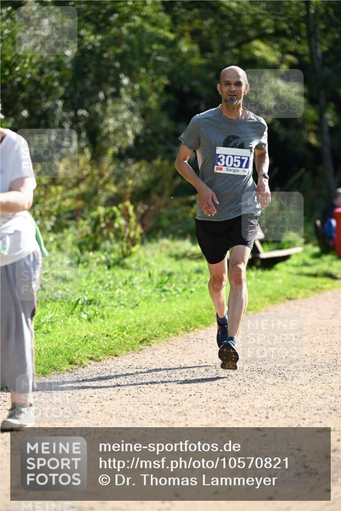 27.09.2026 - 35. Volkslauf durch das schöne Alstertal Dr. Thomas Lammeyer http://msf.ph/oto/10570821 27.09.2026 11:15:47 Laufen 3057 meine-sportfotos.de